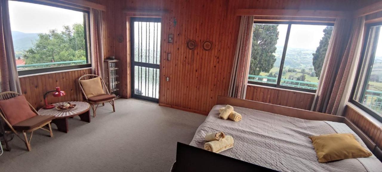 Rising Sun Guesthouse Mesochoria ภายนอก รูปภาพ